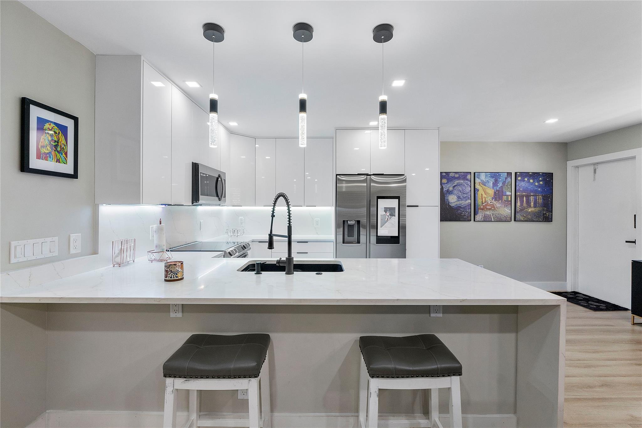 5208 NE 24th Ter F218