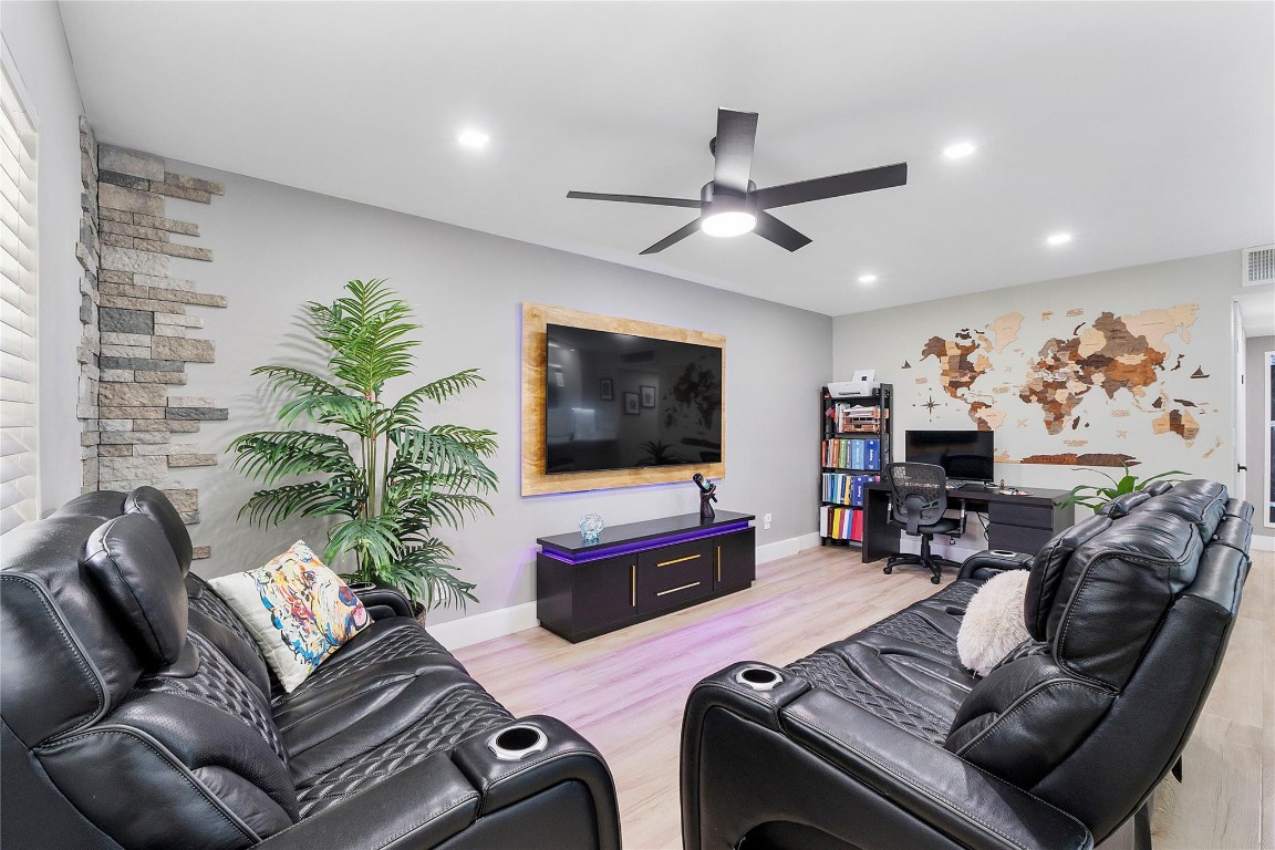 5208 NE 24th Ter F218