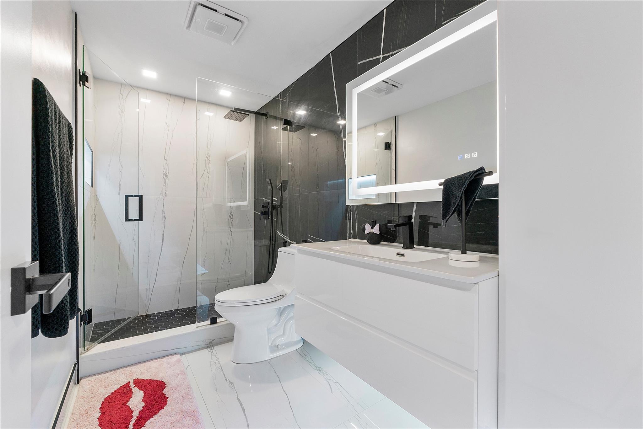 5208 NE 24th Ter F218