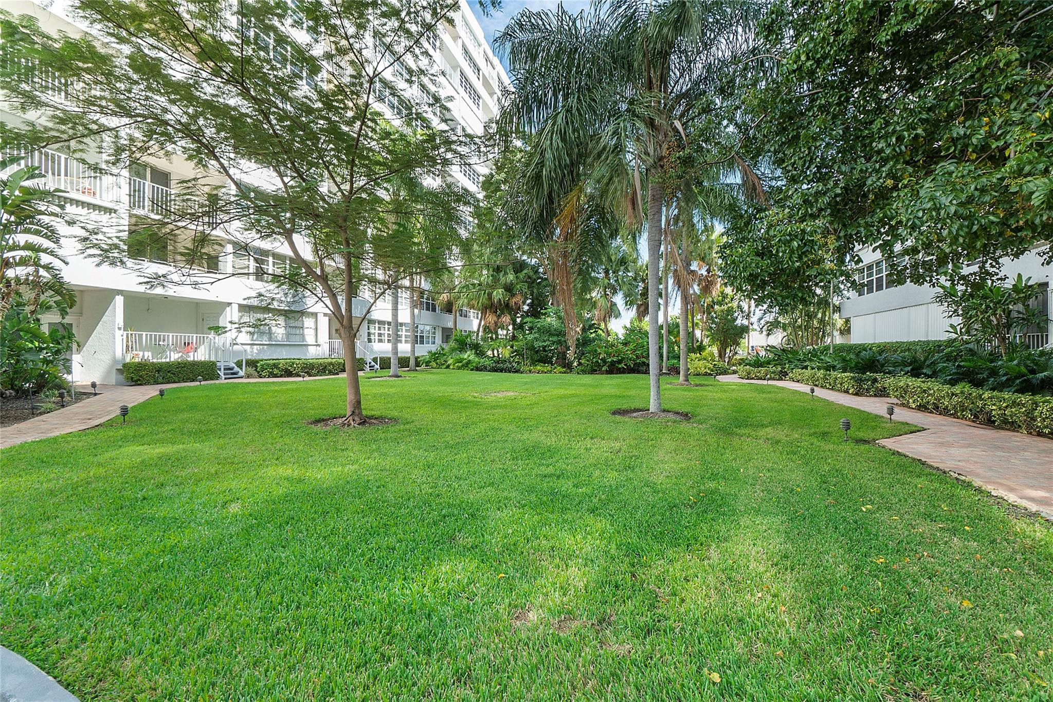 1160 N Federal Hwy 1020