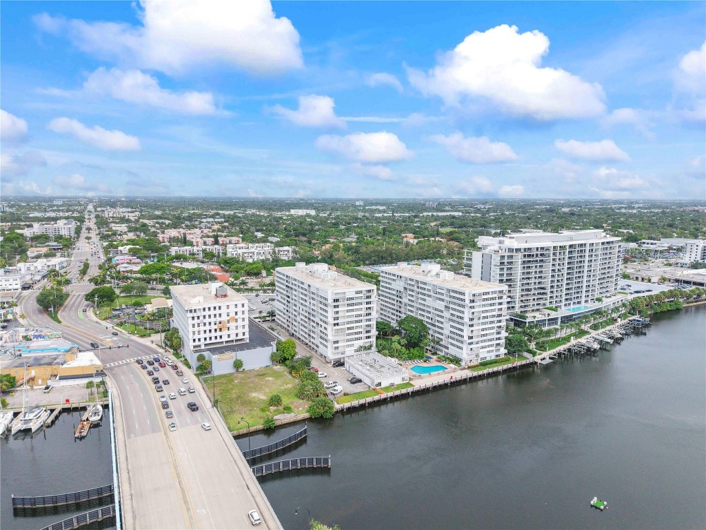 1160 N Federal Hwy 1020