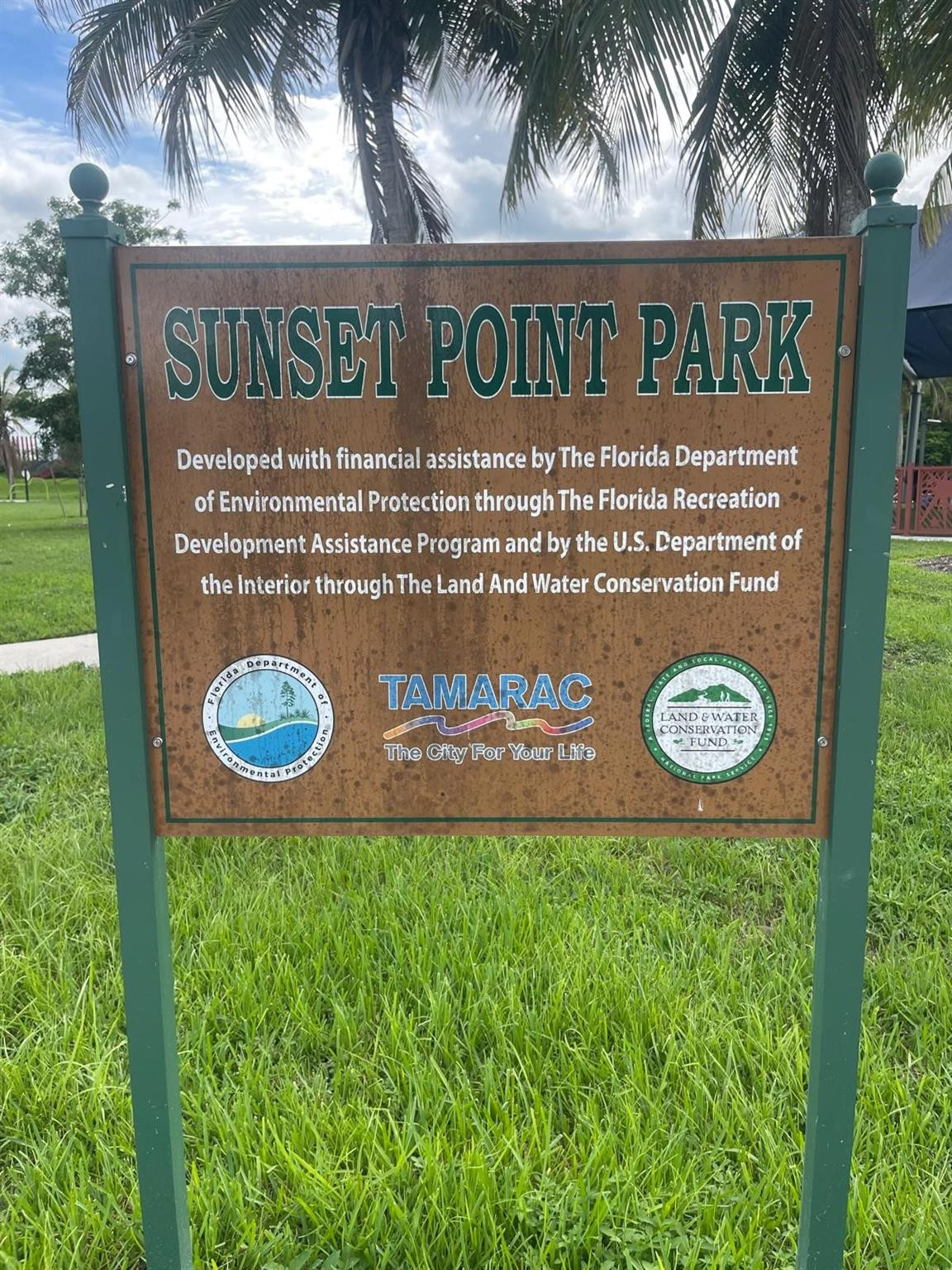 8021 Sanibel Dr