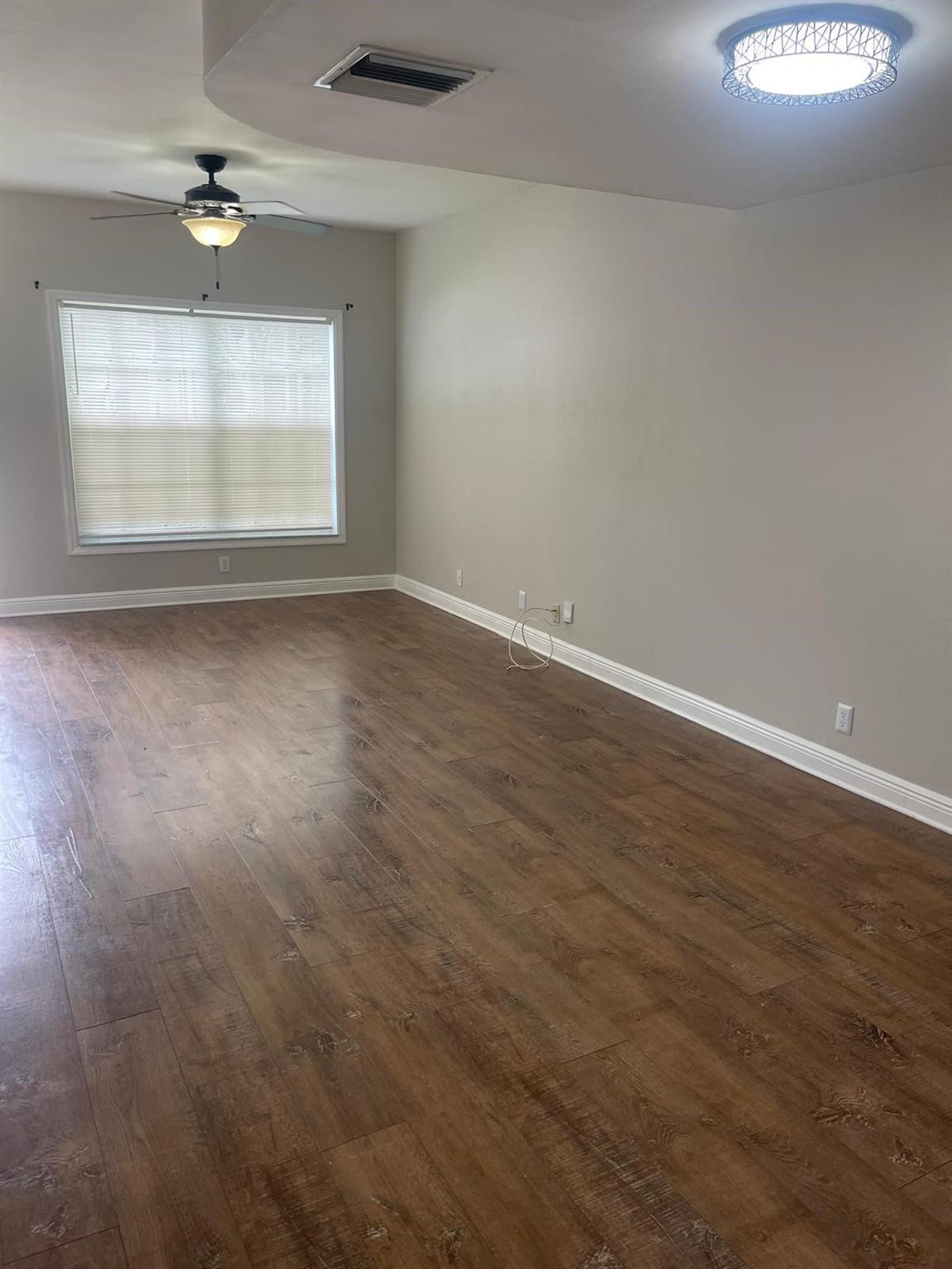 8021 Sanibel Dr
