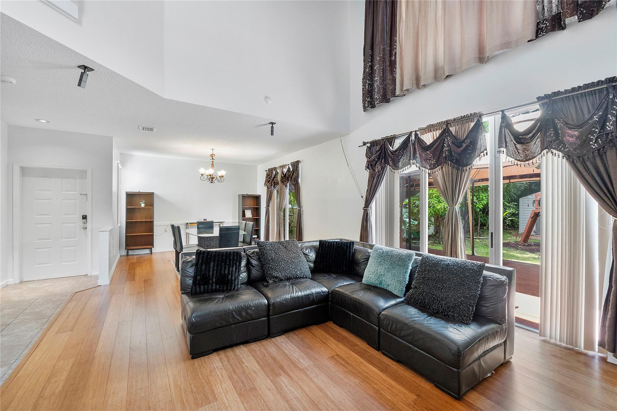 11180 NW 46th Dr