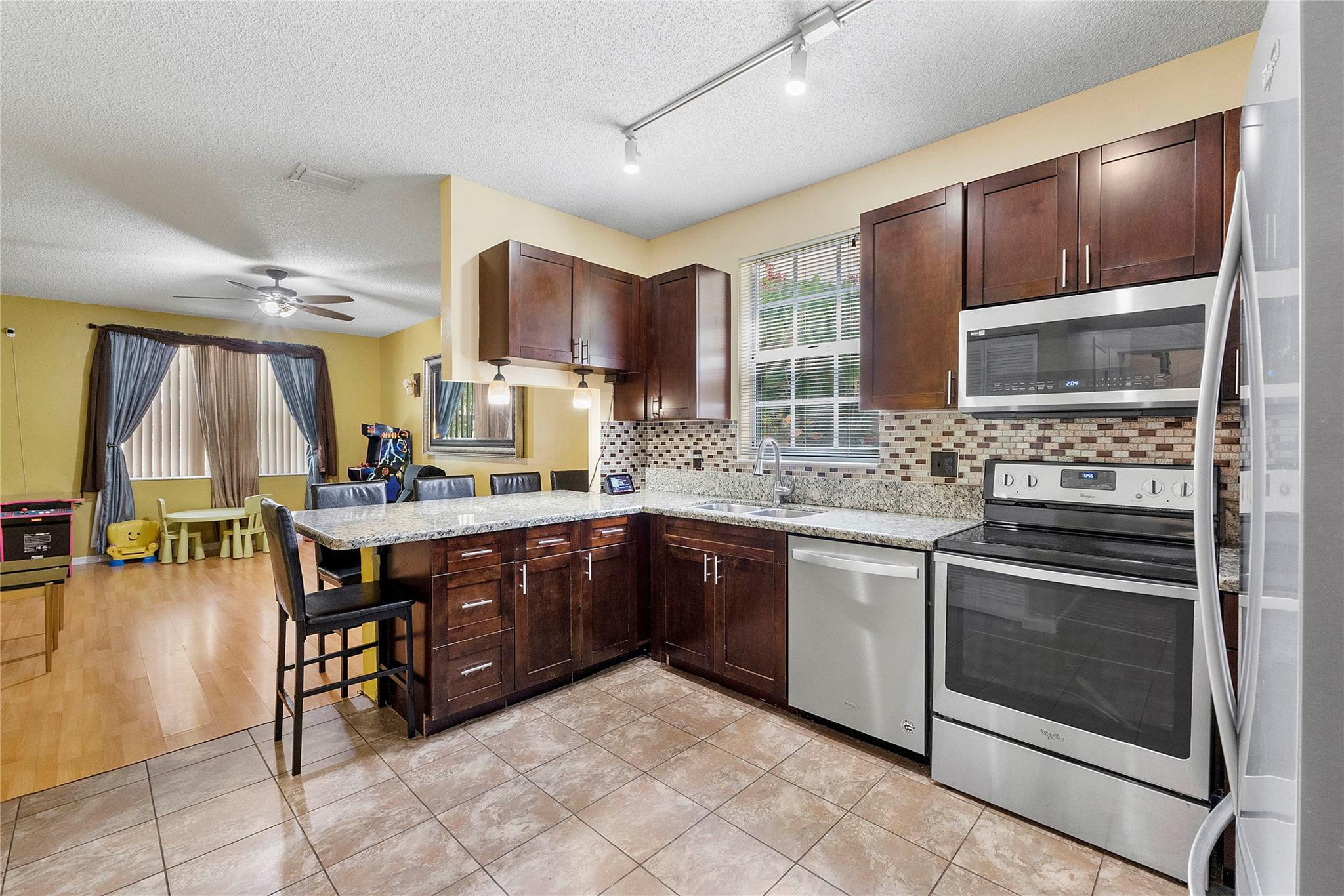11180 NW 46th Dr