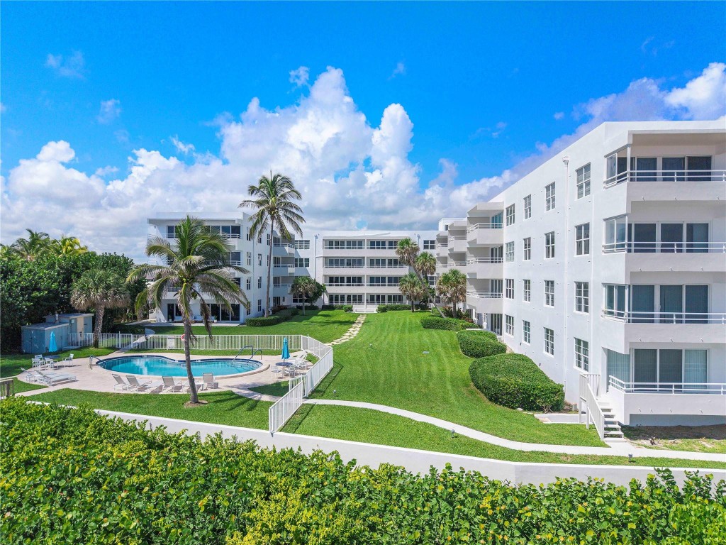 2701 S Ocean Blvd 15