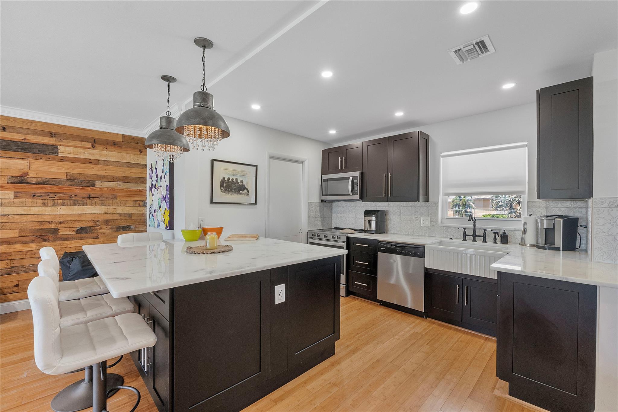 2701 S Ocean Blvd 15