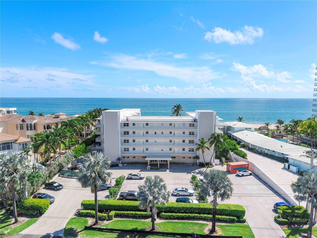 2701 S Ocean Blvd 15