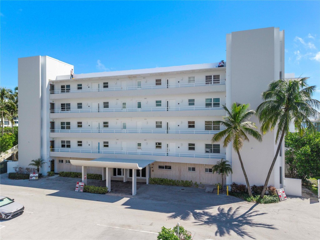 2701 S Ocean Blvd 15