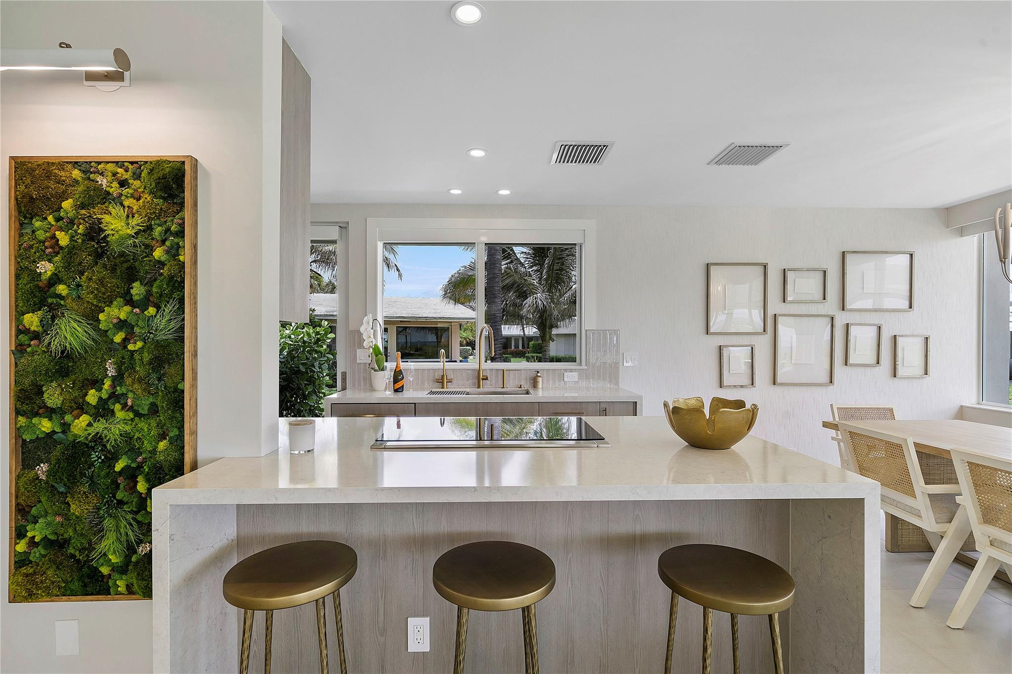 1100 S Ocean Blvd D16