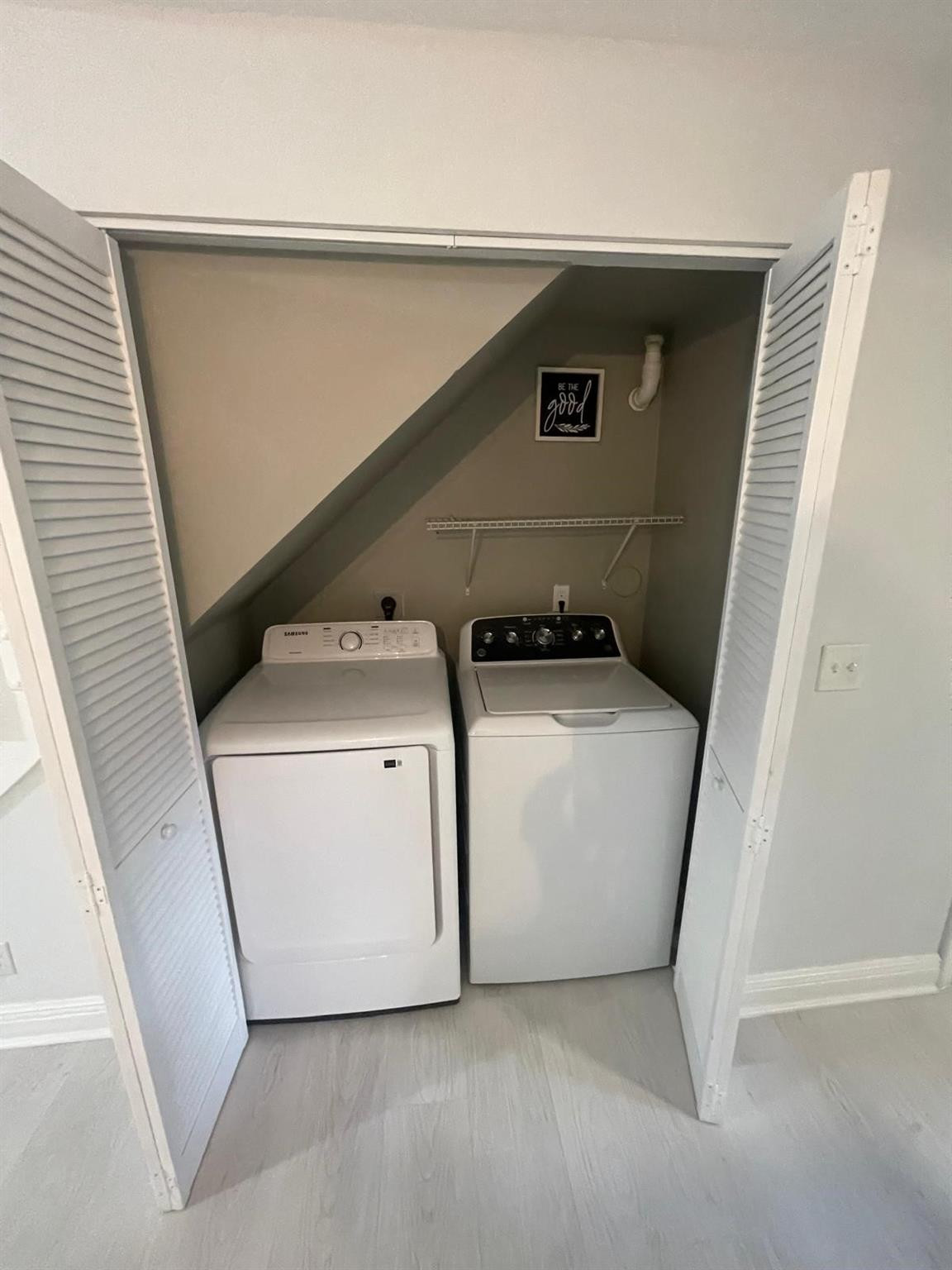 9967 NW 56th Pl 9967