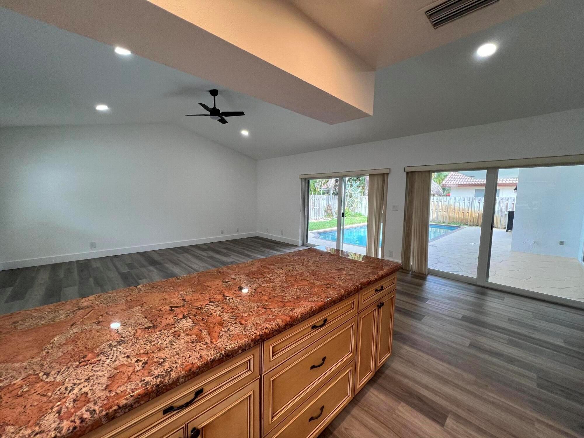 4310 NW 70th Lane