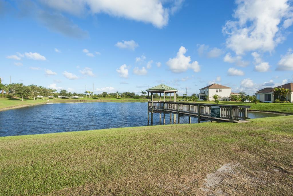 758 Carriage Lake Way