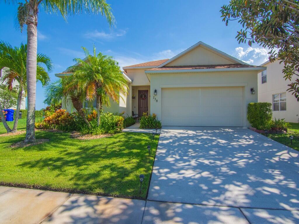 758 Carriage Lake Way