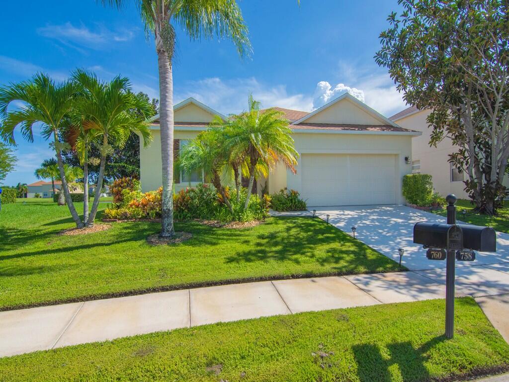 758 Carriage Lake Way