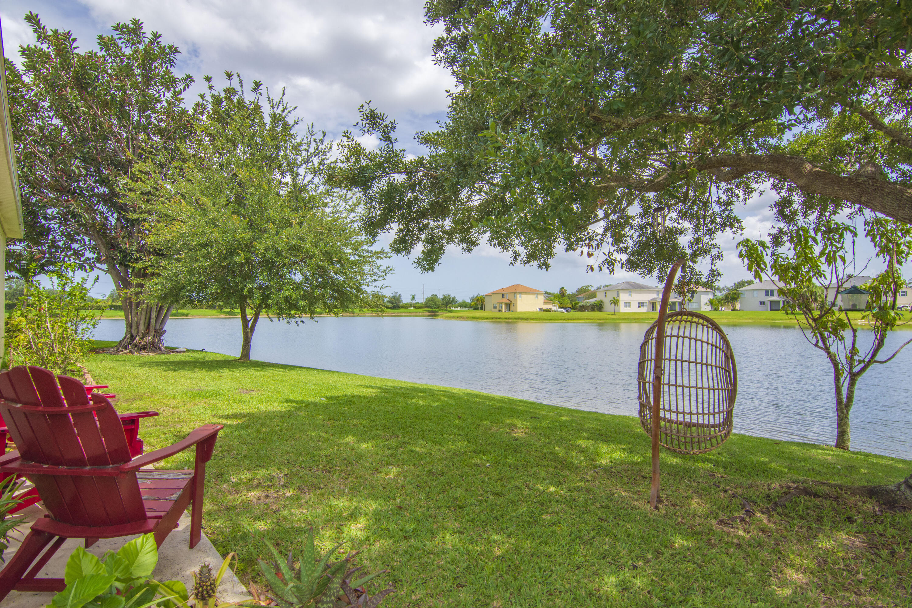 758 Carriage Lake Way