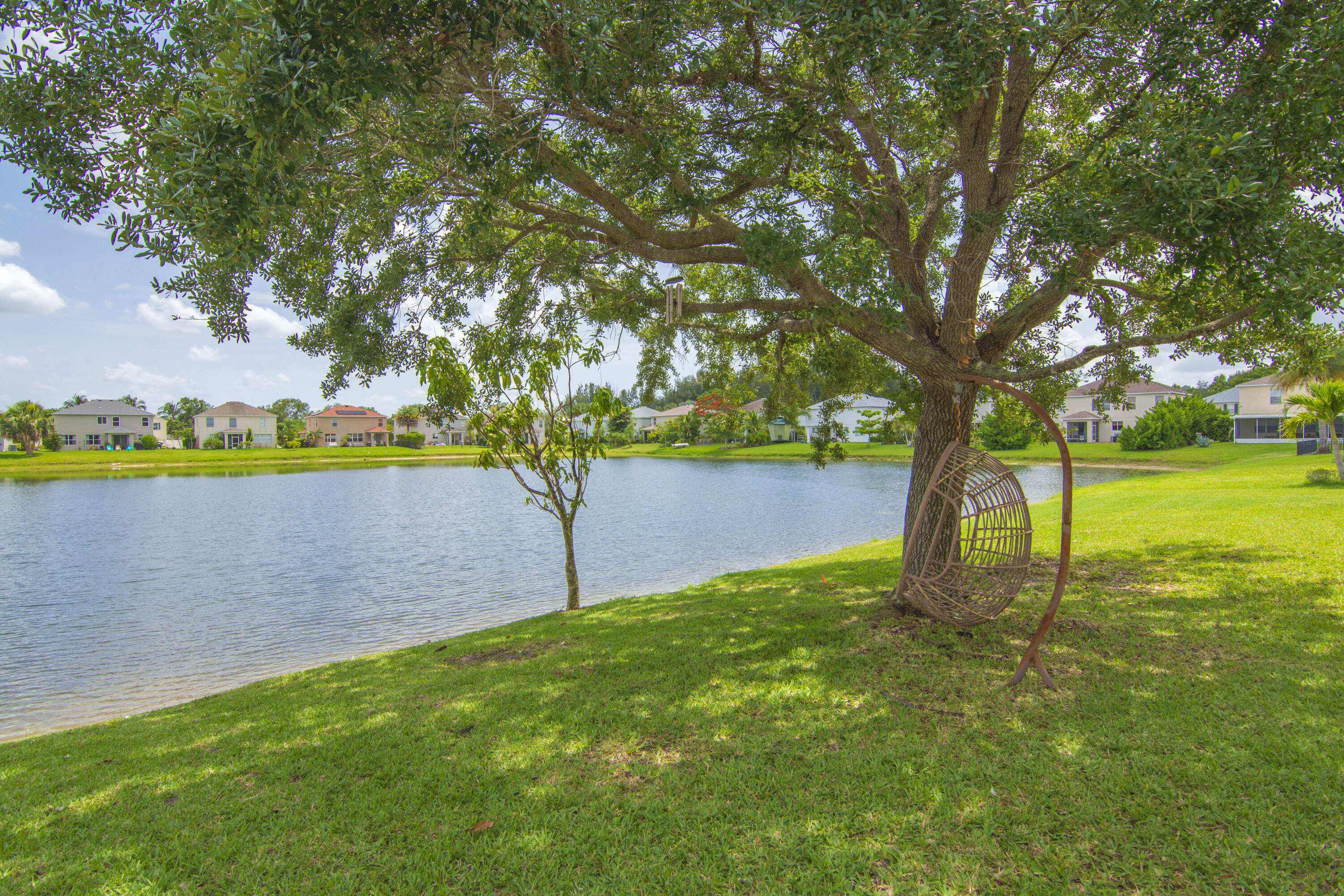 758 Carriage Lake Way