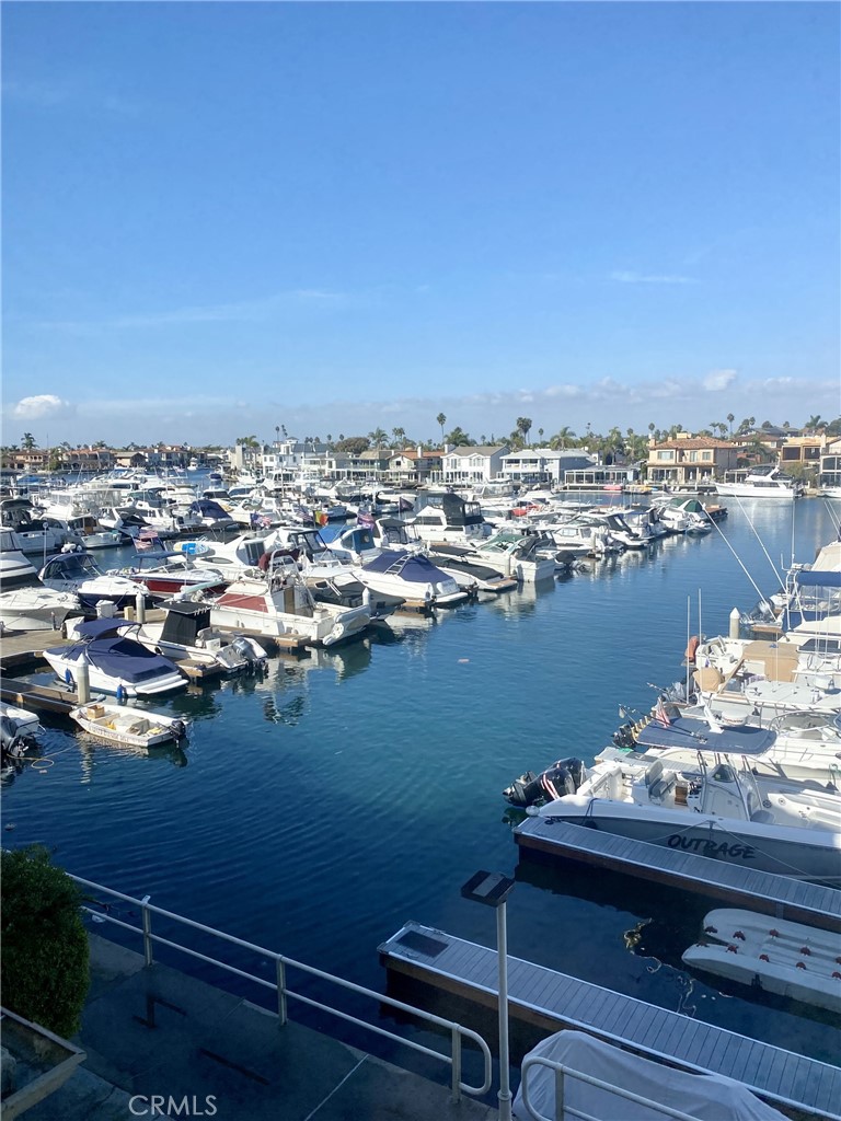 4165 Warner Avenue 203