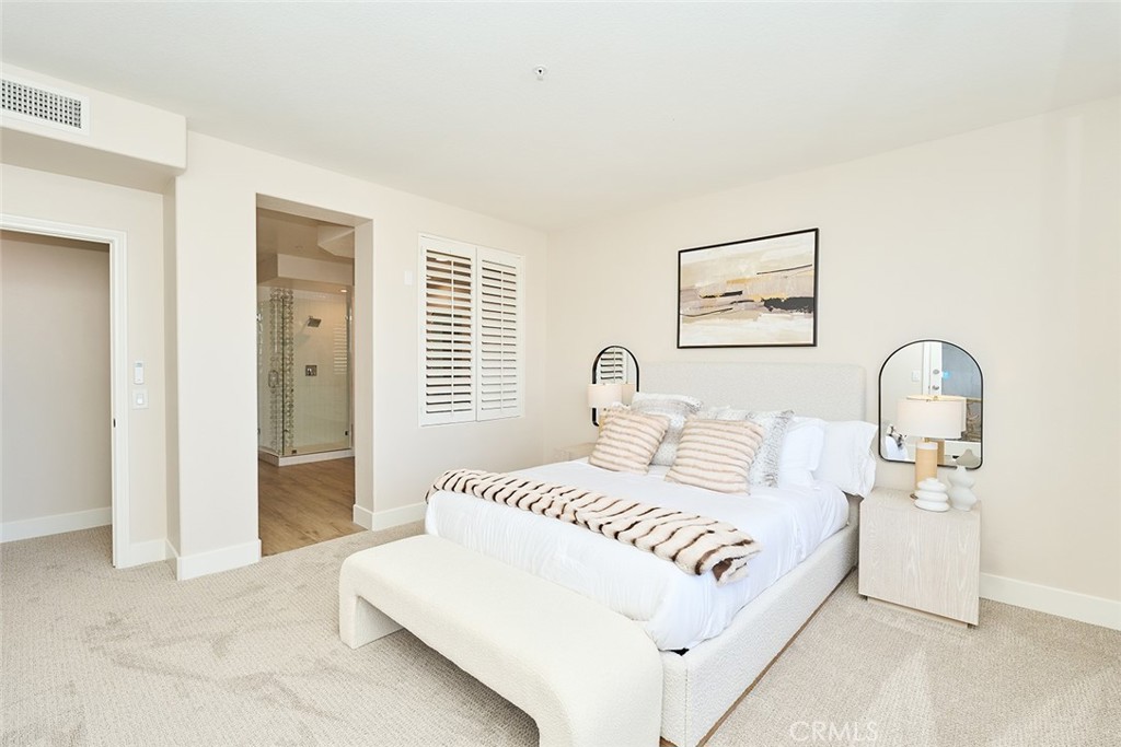 4165 Warner Avenue 203