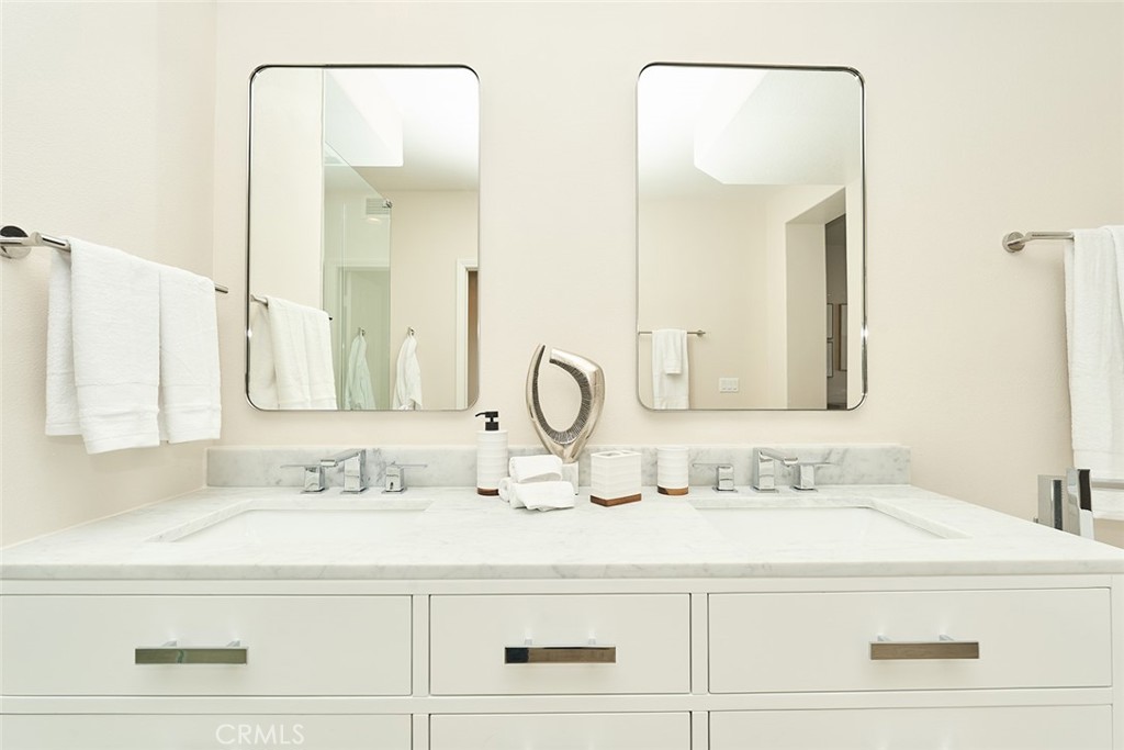 4165 Warner Avenue 203