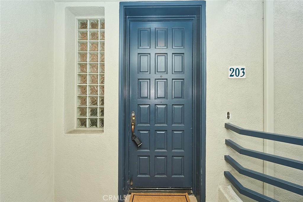 4165 Warner Avenue 203