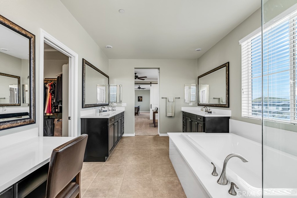 13814 Mardi Gras Lane