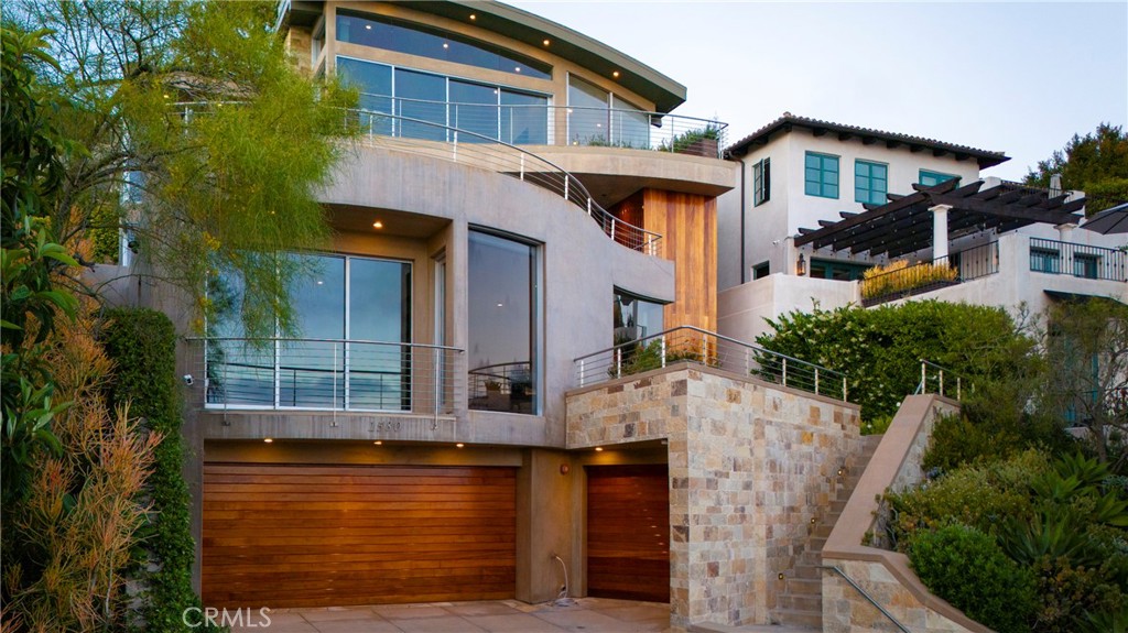 1580 Sunset Ridge Drive