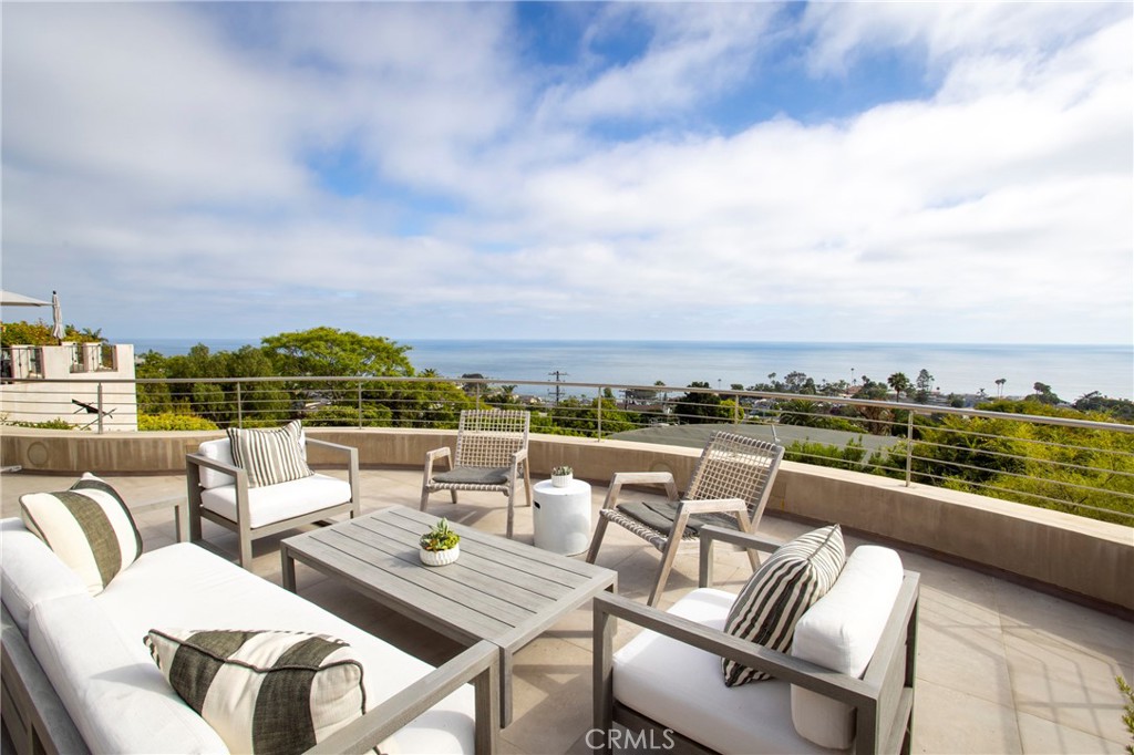 1580 Sunset Ridge Drive