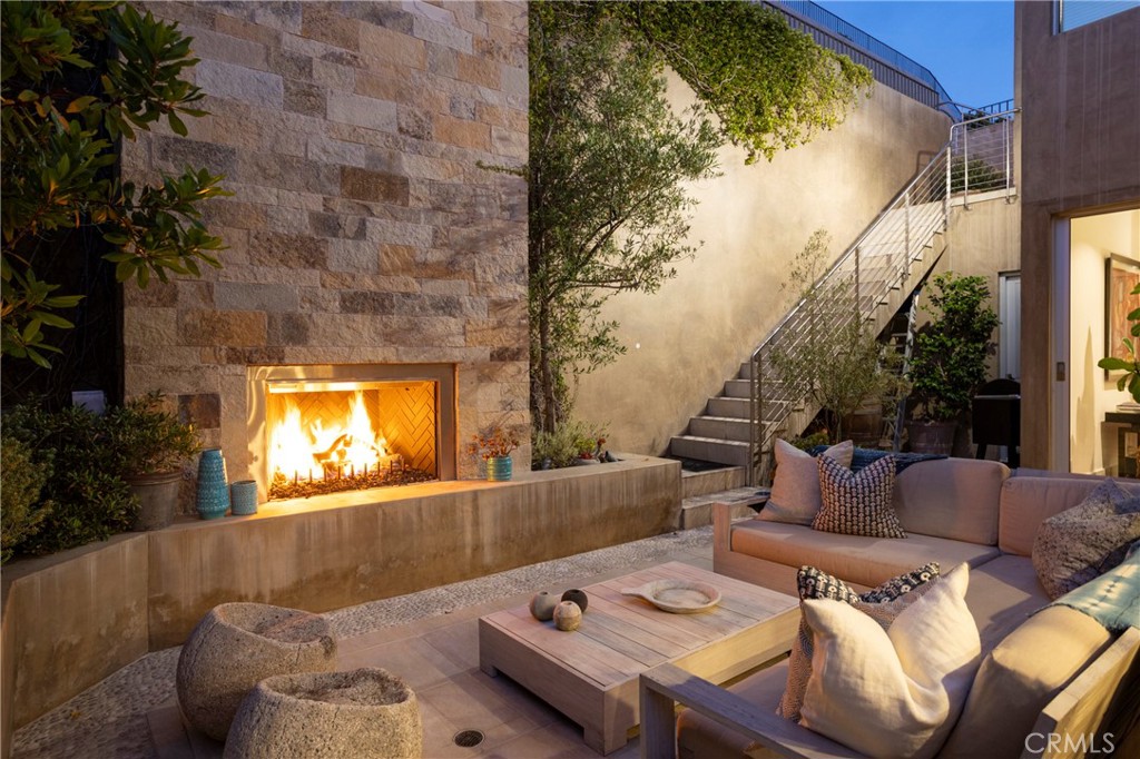 1580 Sunset Ridge Drive