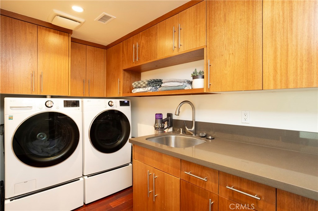 1580 Sunset Ridge Drive