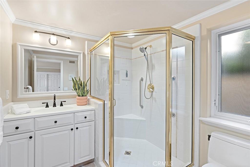 20 N Stonington Road