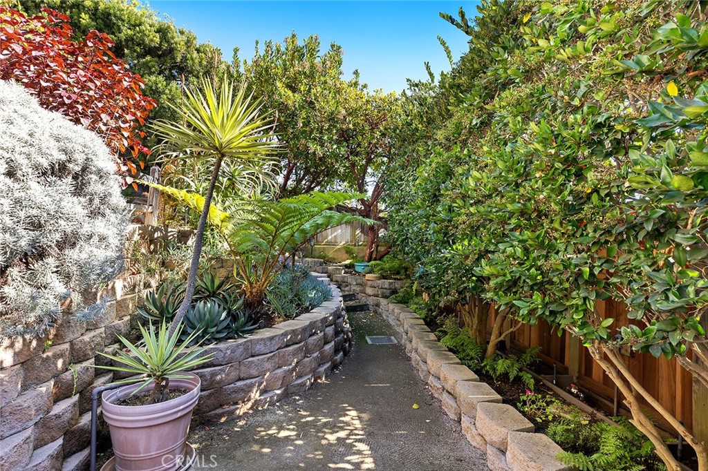 20 N Stonington Road