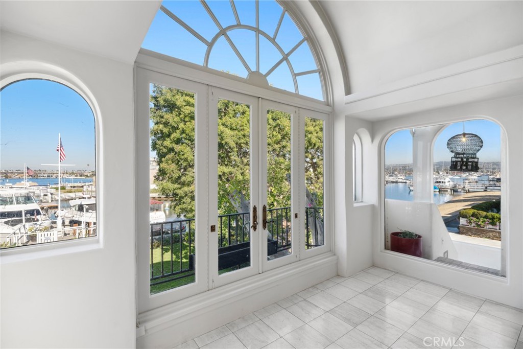 501 W Edgewater Avenue