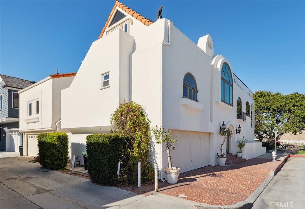 501 W Edgewater Avenue