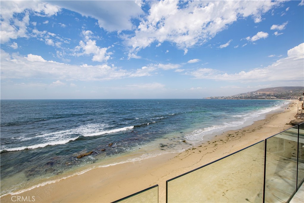 1261 Ocean Front