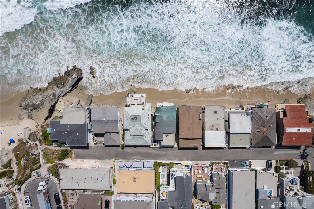 1261 Ocean Front