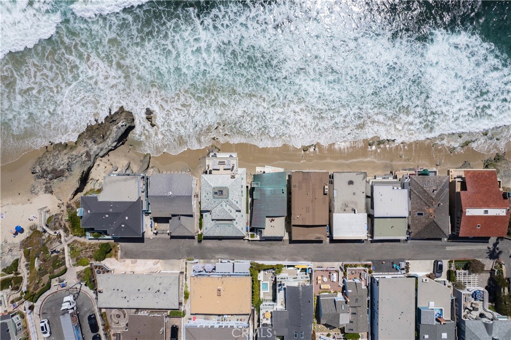 1261 Ocean Front