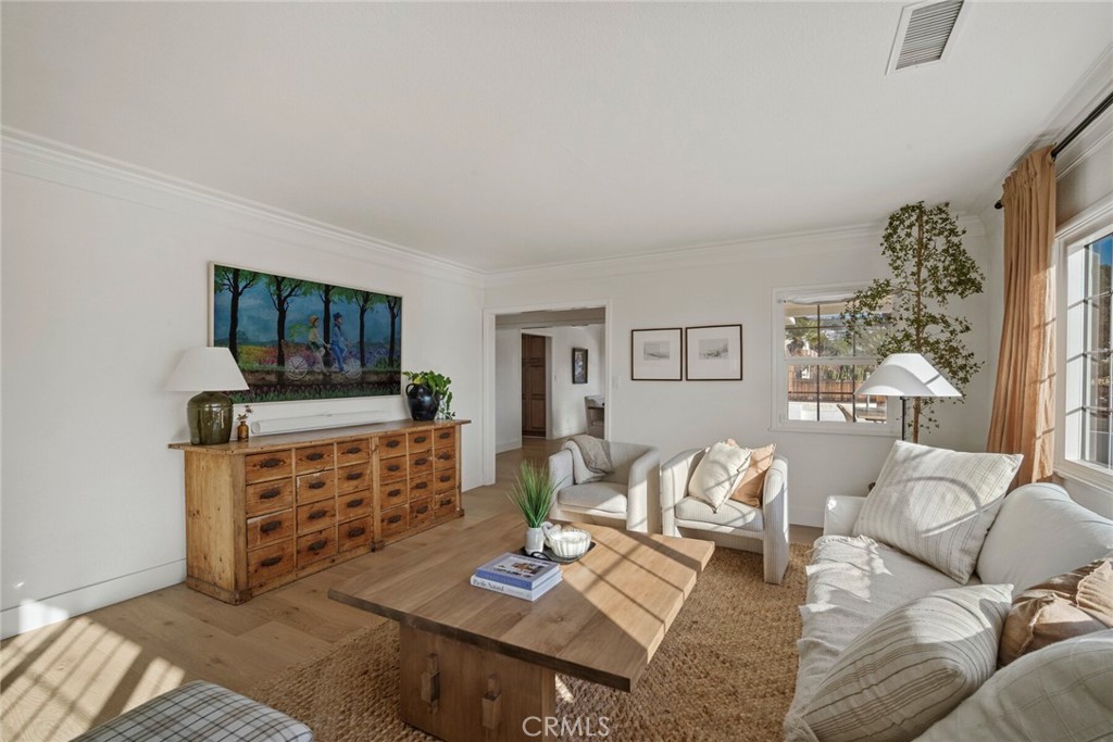 1202 N Avenida De La Estrella