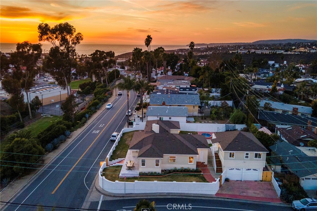 1202 N Avenida De La Estrella