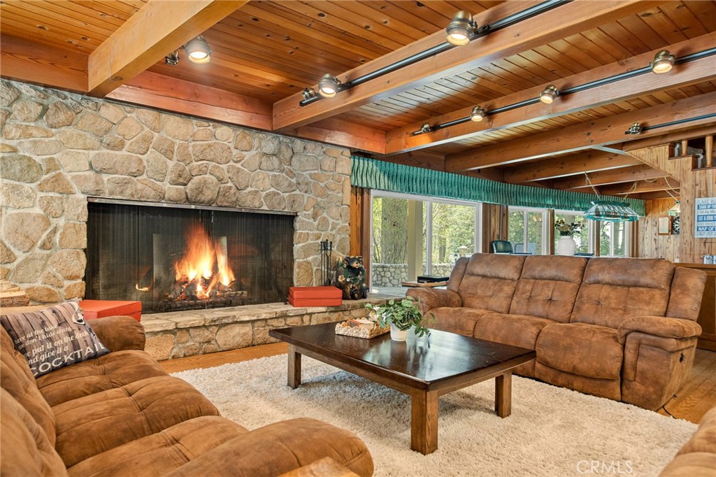 693 Old Meadow Place