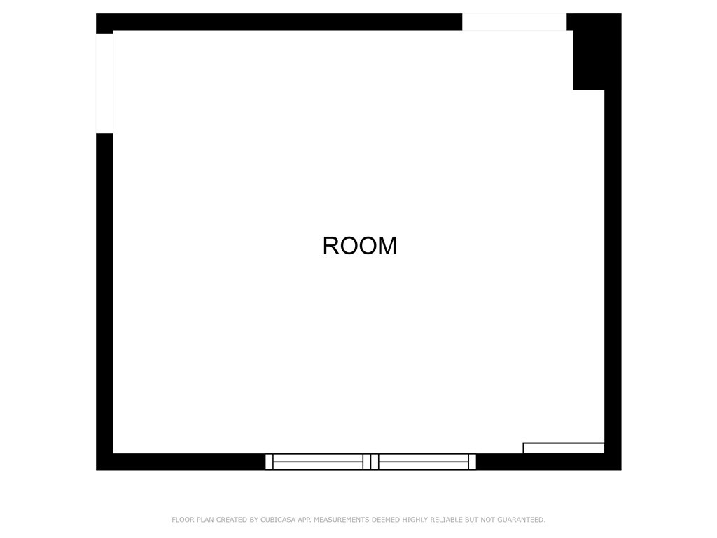 939 Glenneyre Street E