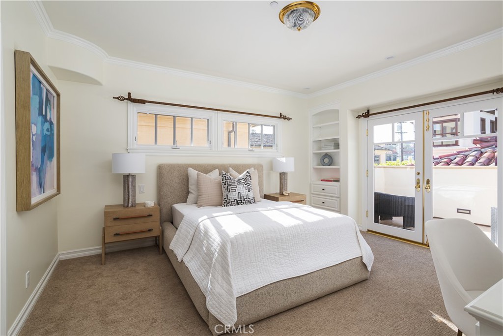 24352 Santa Clara Ave