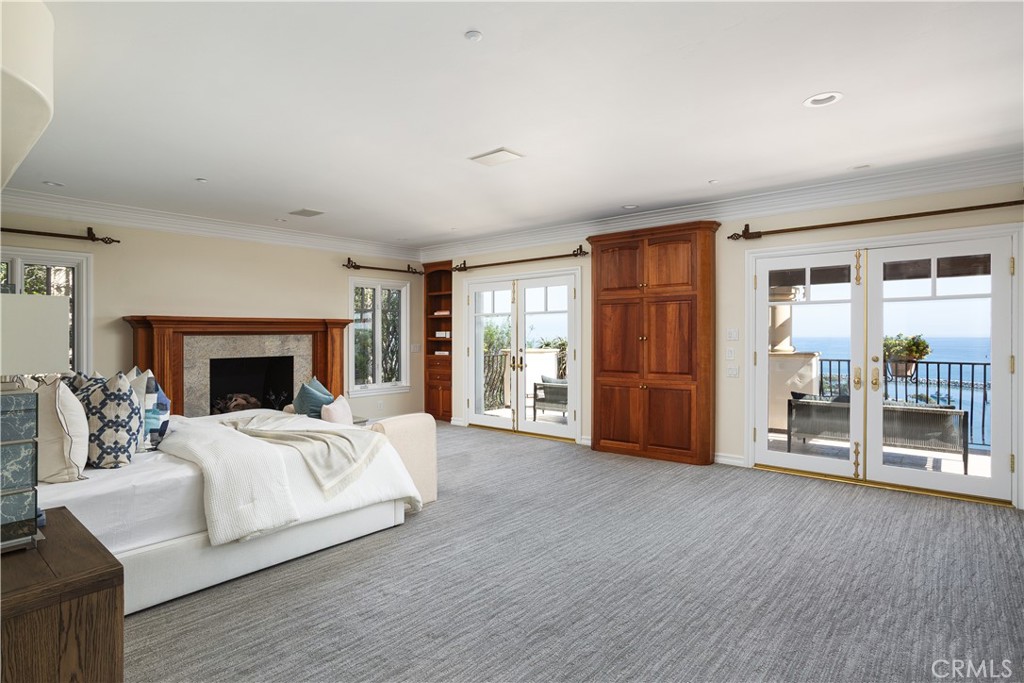 24352 Santa Clara Ave