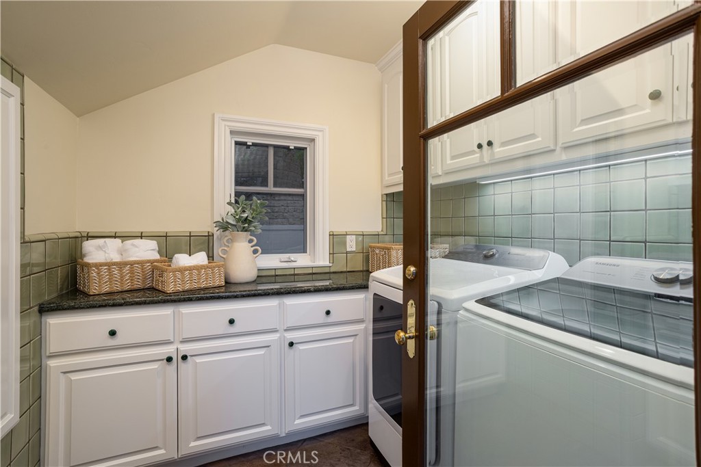 24352 Santa Clara Ave