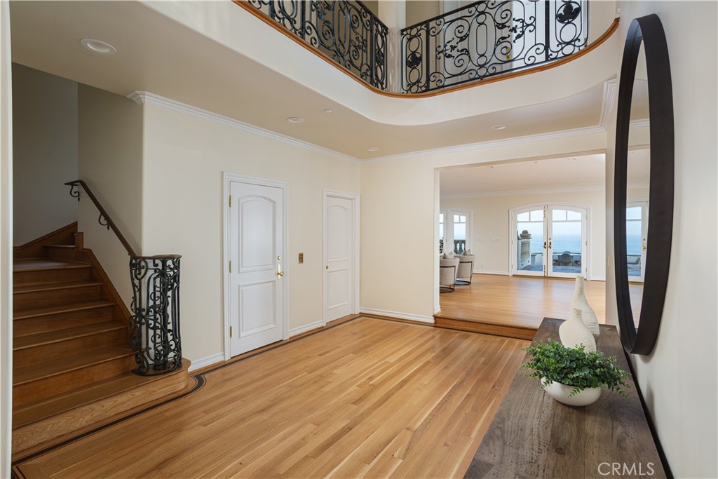 24352 Santa Clara Ave