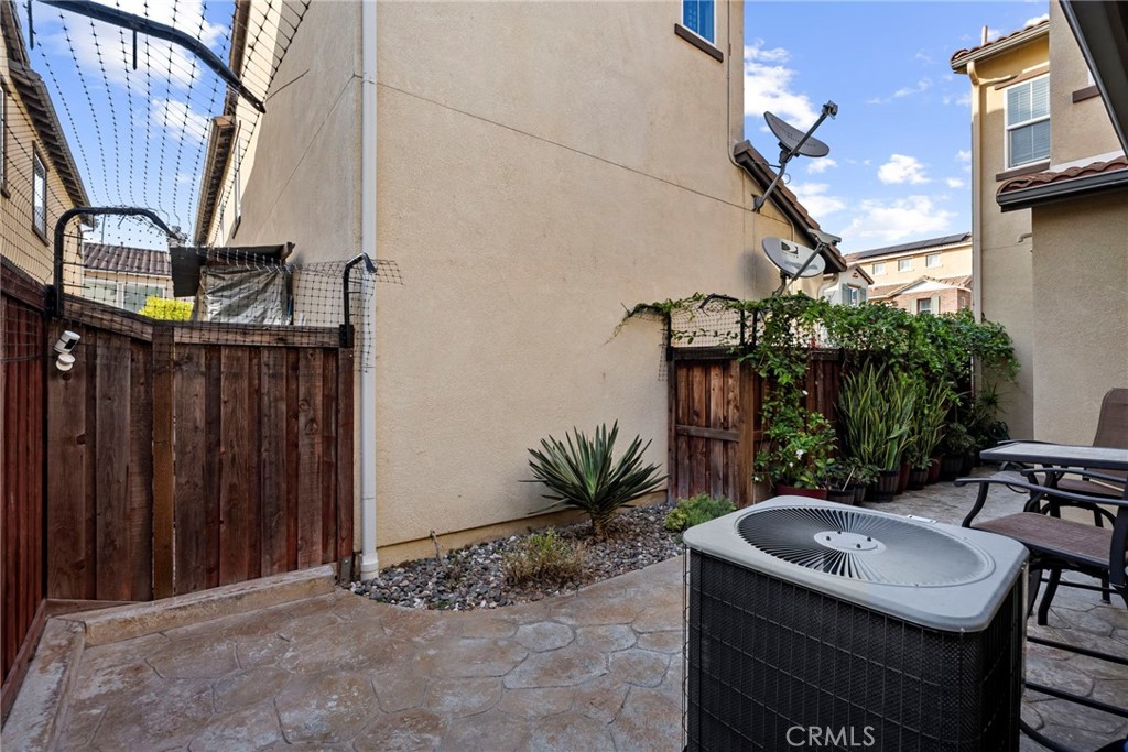 341 W Pebble Creek Lane