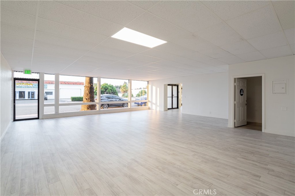 1640 N El Camino Real