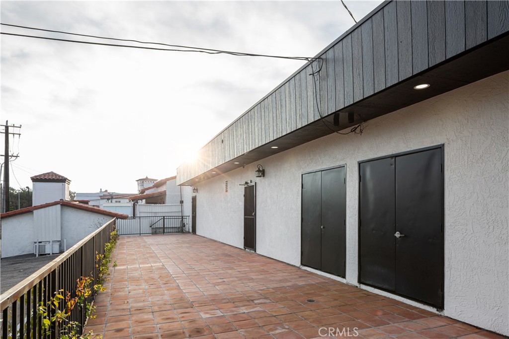 1640 N El Camino Real