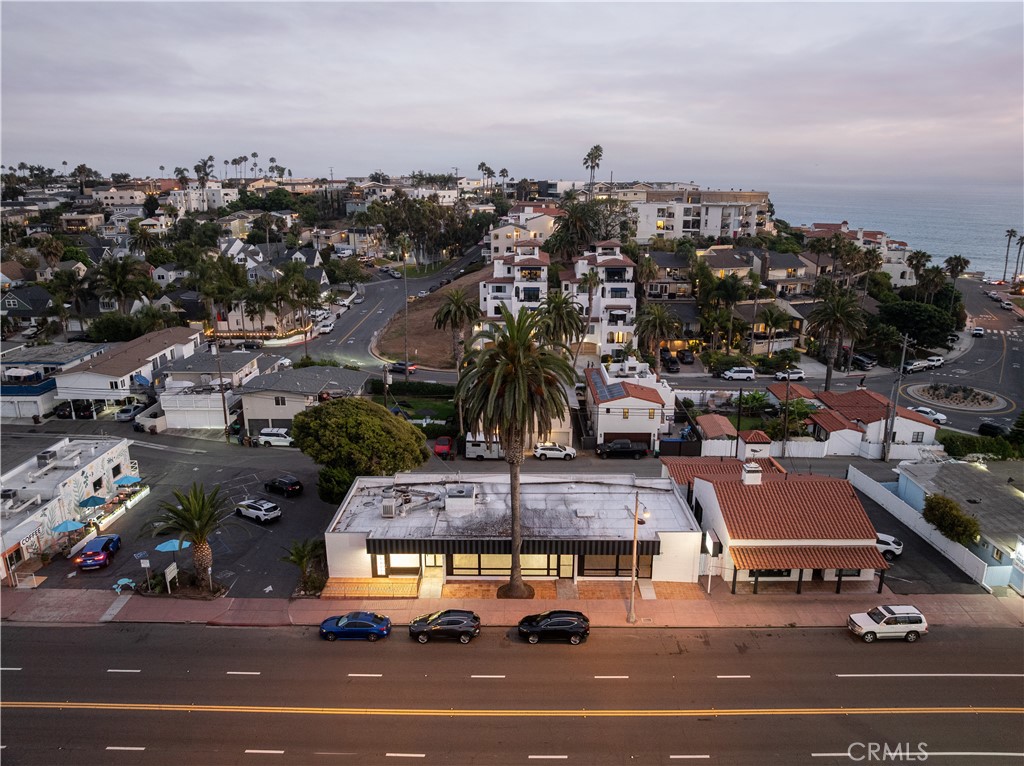 1640 N El Camino Real