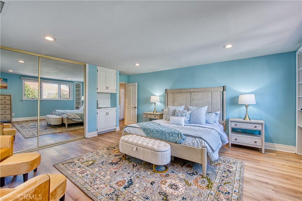 3372 Venture Drive
